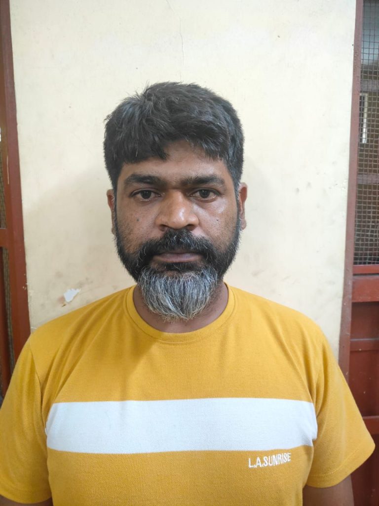 Raigarh news: नाबार्ड टेंडर का झांसा देकर 50 लाख की ठगी का फरार आरोपी सुदीप मंडल गिरफ्तार । 2 img 20250823 wa02597283009234058475640